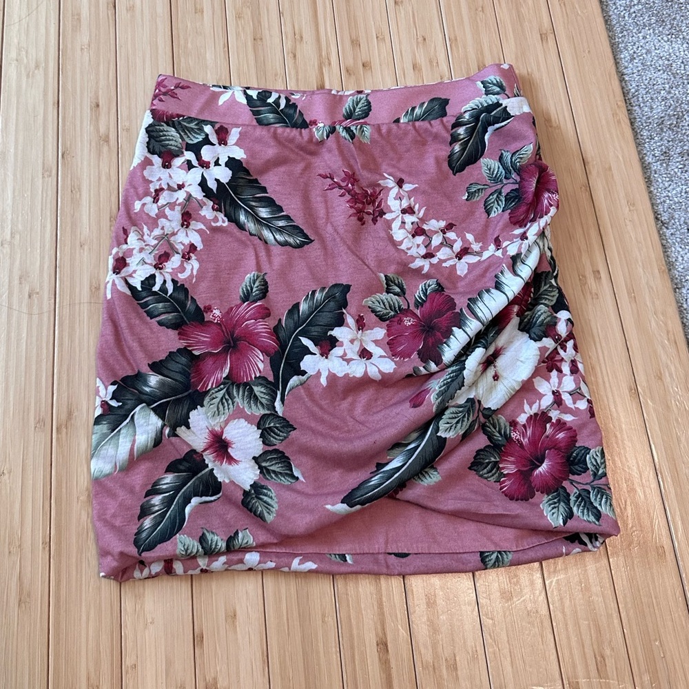 ZARA floral skirt, S